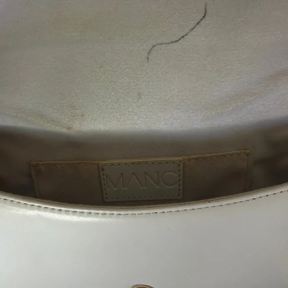 Manc. Lilith in White - Picture 10 of 16